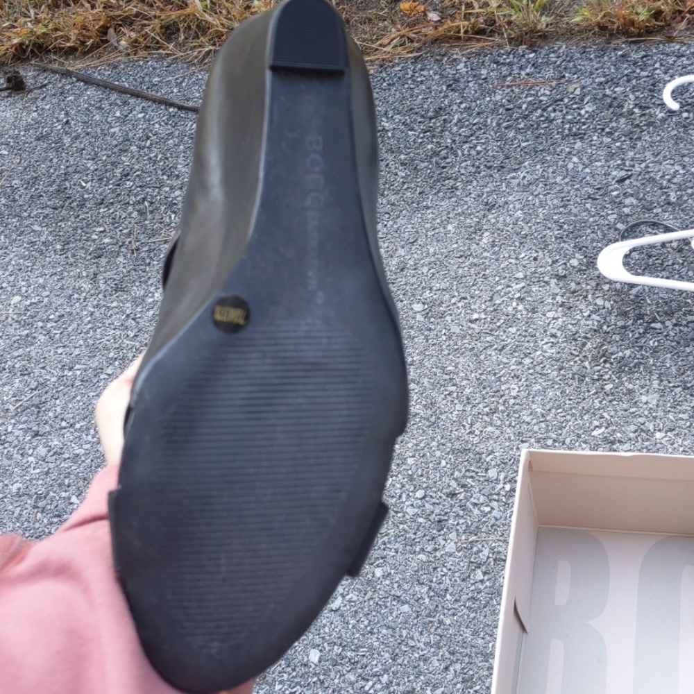 Shoes - Picture 3 of 3